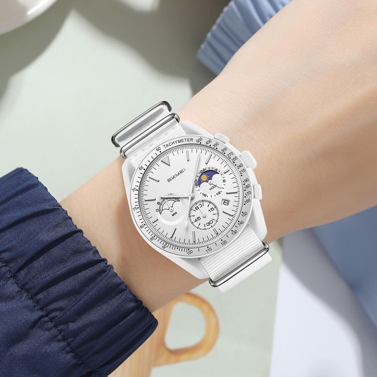 Momento de belleza para hombres y mujeres cronógrafo multifuncional reloj de cuarzo nylon con luz nocturna reloj deportivo impermeable al por mayor de puntos transfronterizos