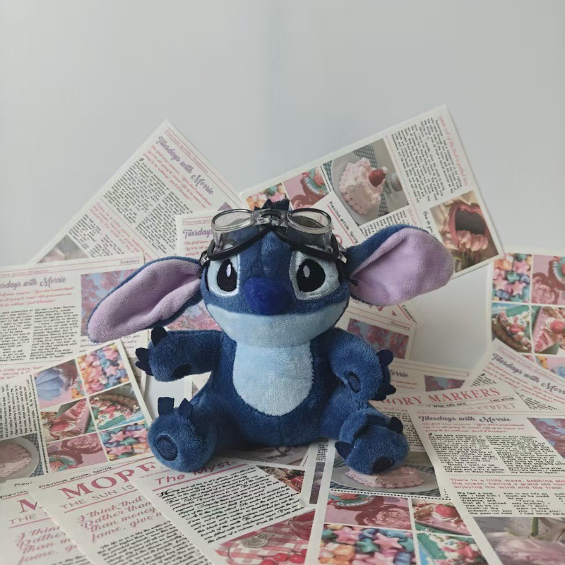 Accesorios de cámara de muñecas lindas, muñecas Stitch, colgantes de muñecas, mochilas, colgantes de llaves, viento Stitch