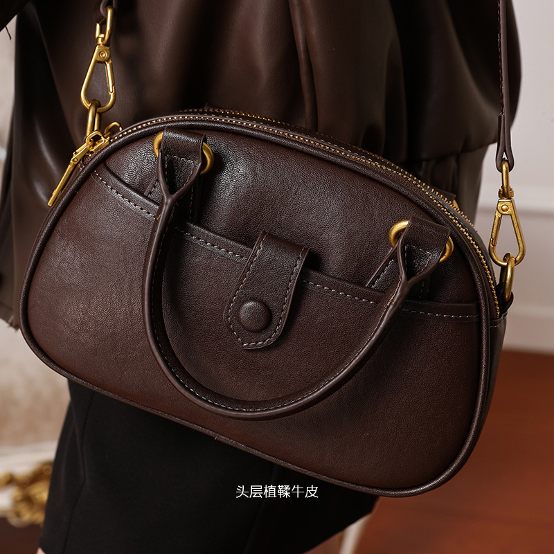 Genuine Leather Women's Small Bag 2025 New Arrival Vegetable Tanned Cowhide Niche Handbag Vintage Commuter Shoulder Crossbody Bag - Thumbnail 3