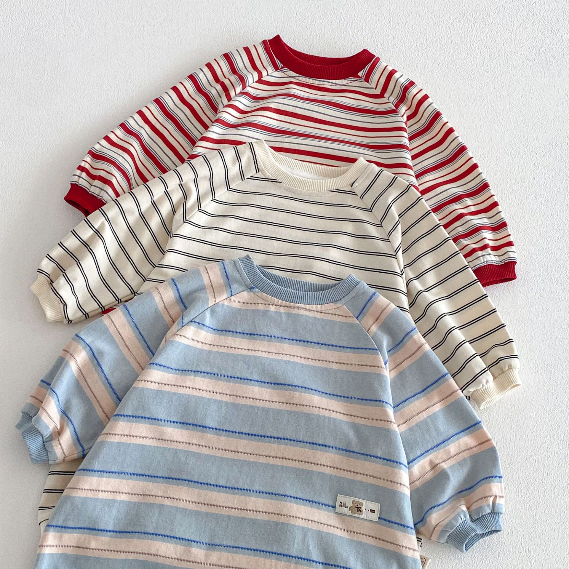 Macacão listrado ALYCExiyuebaobao, modelo 2026, da nova marca de roupas infantis da moda, ideal para engatinhar e passear com bebês na primavera._voghion.com