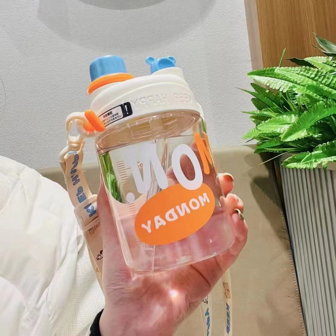 Xinbeidi 7008 simple de alta apariencia doble taza de beber estudiante Correa portátil al aire libre taza de paja de plástico taza de espacio