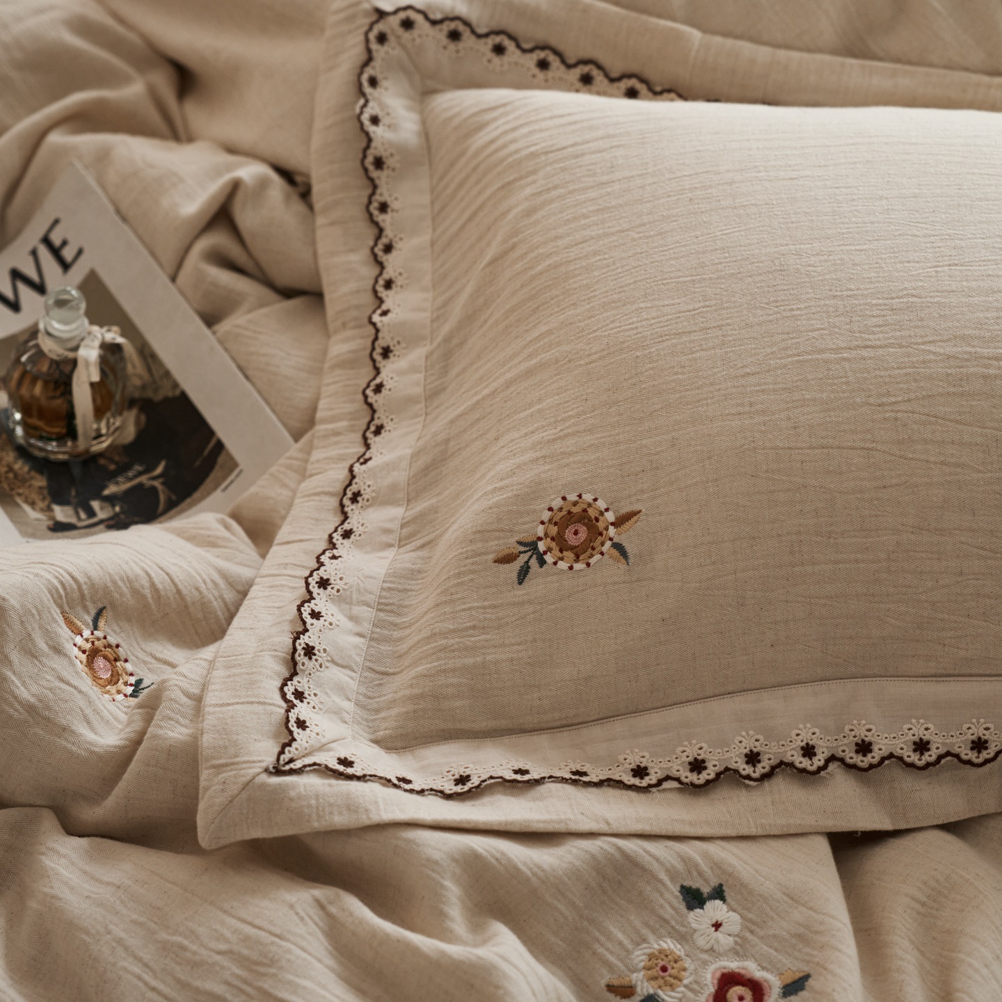 Cotton and Linen Wrinkled Yarn Four-Piece Set 1.8m Bed Bed Sheets, Mid-Century Style, Four-Season Style, Small Edge Cotton Bed Bed Sheets, Quilt Cover, Pillowcase Bedding