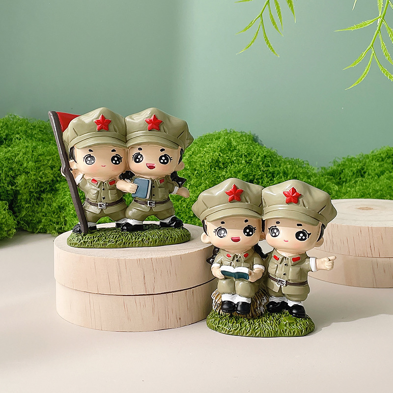 크리에이티브 어린이날 선물 장식품 붉은 군대 군인 형제 풍경 수지 장식품 수공예 장식품 생일 선물