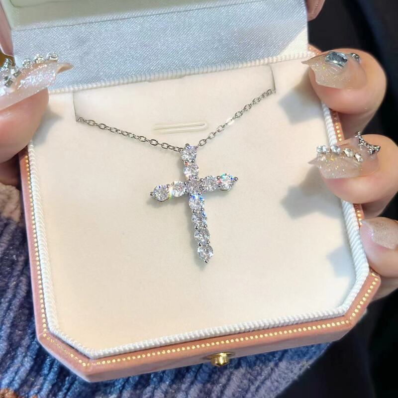 Flash! Renen cross full diamond necklace titanium steel light luxury Wholesale Jewelry Diamond-embedded clavicle chain simple all-match necklace Flash! Renen cross full diamond necklace titanium steel light luxury Wholesale Jewelry Diamond-embedded clavicle chain simple all-match necklace