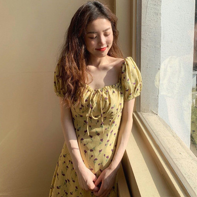 法式郁金香文藝碎花連衣裙夏時尚新款韓版複古系帶方領褶皺A字裙