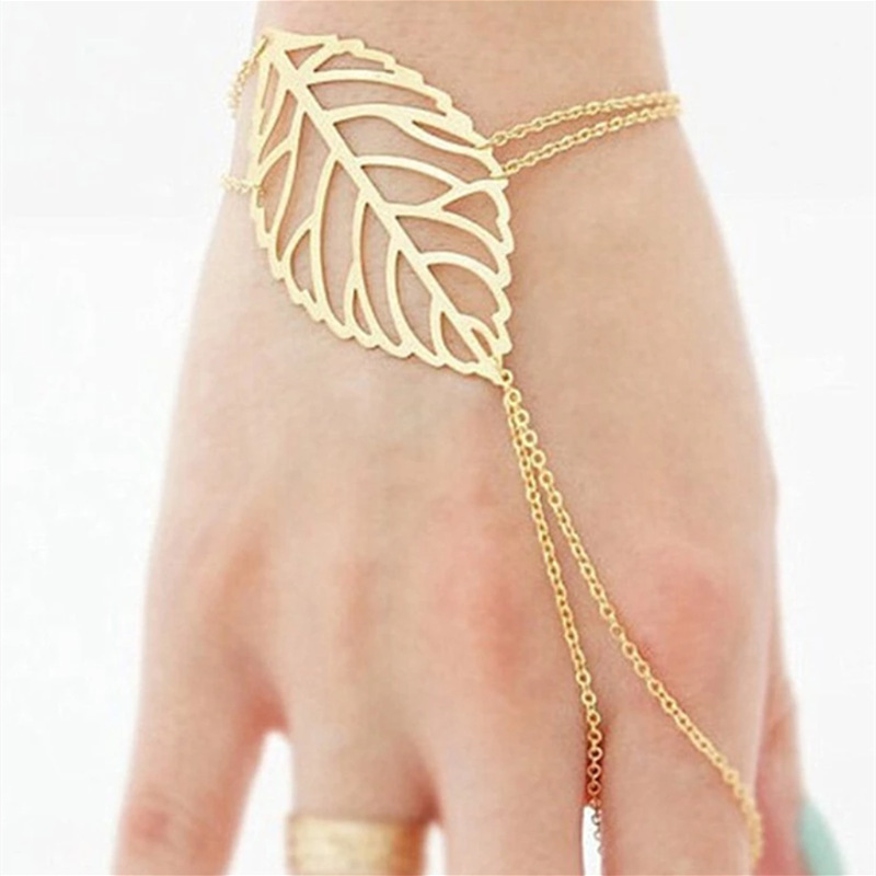European and American cross-border fashion Mori women's ring slave chain jewelry alloy hollow leaf finger bracelet