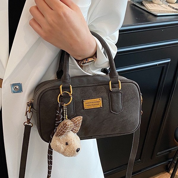 Women's Vintage Niche Bowling Bag Handbag New Spring Festival Simple Shoulder Crossbody Boston Bag - Thumbnail 3
