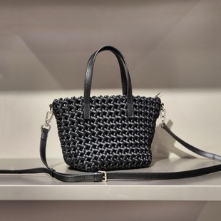 �n�������U�վ������˻@��Ů����Ƥ������������μ�б������ذ�