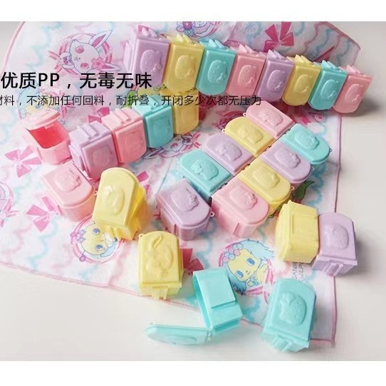 日本サンリオkt pp薬箱は、かわいいアニメストラップの携帯キャンディーを分割して収納することができる|undefined