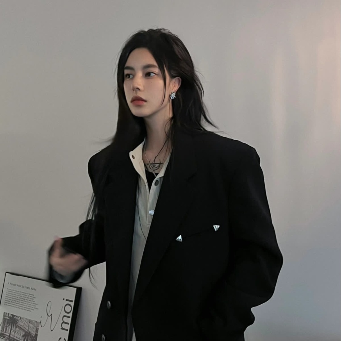 Black Slim-Fit Women's Blazer For Spring Autumn, New Korean Style Design, Casual And Elegant Suit Jacket_voghion.com