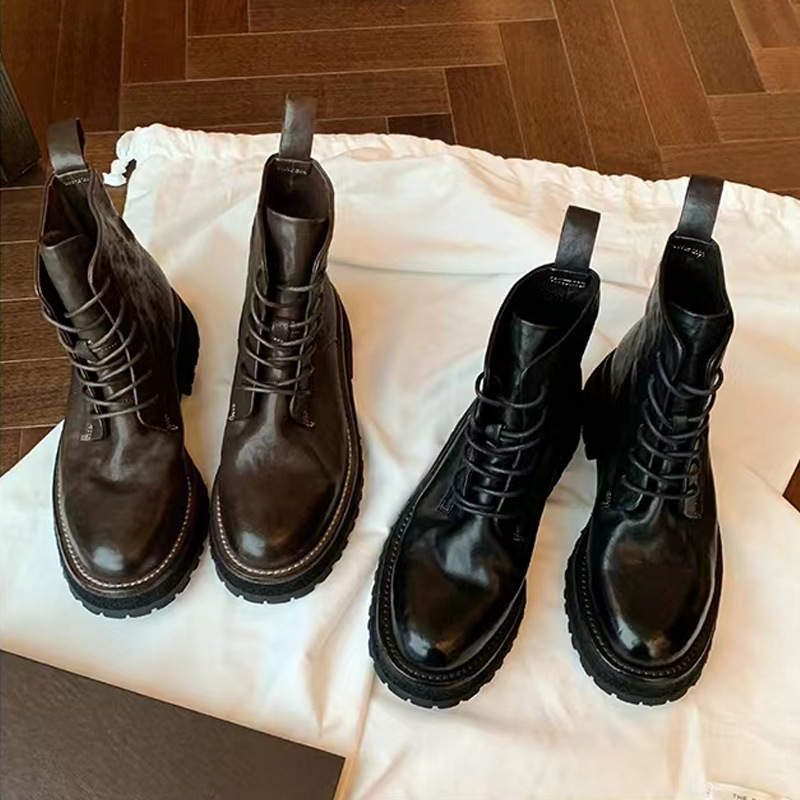 Otoño e Invierno nueva motocicleta botas cortas lavado encogimiento caballo cuero punta redonda británica con cordones de fondo grueso Martin botas para mujeres