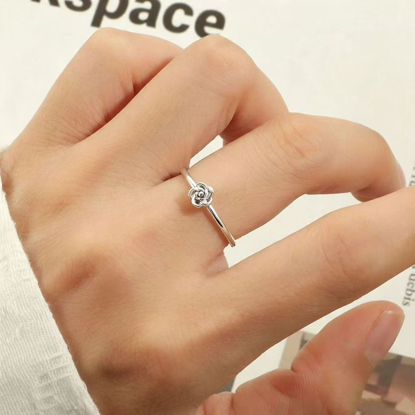 Silver rose