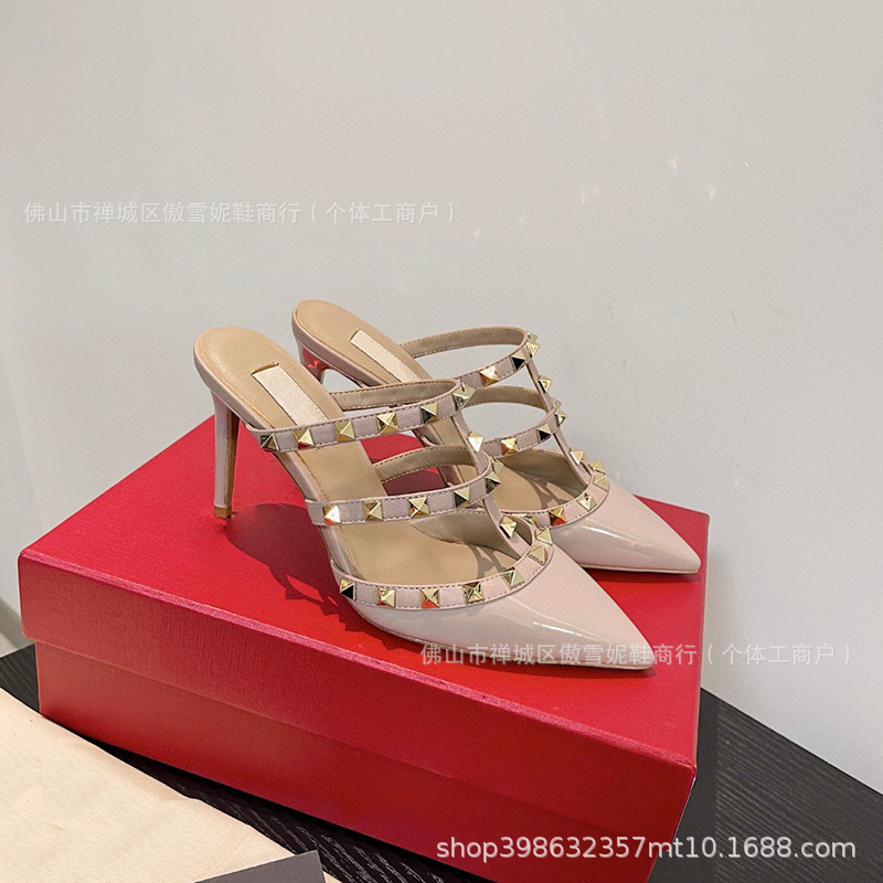 누드 그레이 페이턴트 가죽【8CM】