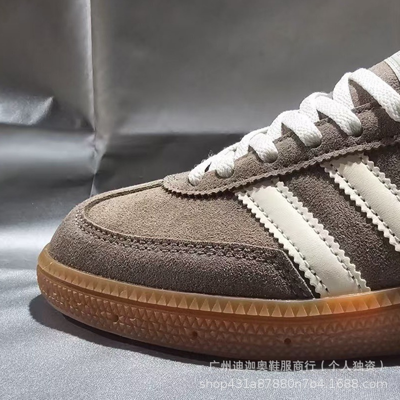 Zapatos de entrenamiento de alta calidad Putian de tres generaciones de parejas Samba universitaria, zapatos de entrenamiento de moda para hombres y mujeres casuales