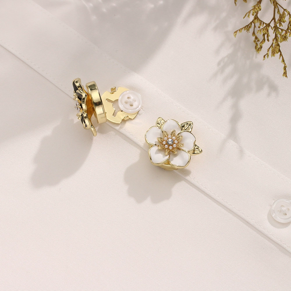 Новые мужские и женские запонки для рубашек, пуговицы для костюмов, декоративные пряжки, цветы со стразами, изысканные вырезы, модная одежда.