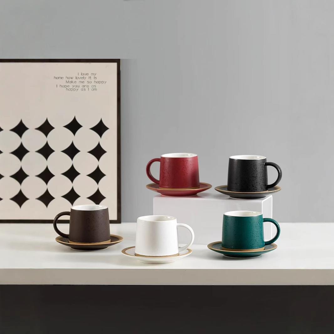 Luz de lujo retro simple taza de café de la tarde plato taza de oficina taza de café de alto valor de cara personalidad taza de cerámica