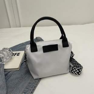 Belleza única, solo porque nuestros bolsos son únicos