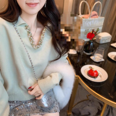 鱼兔子的兔子 软糯钉珠V领宽松针织衫上衣女春秋2025新款打底毛衣
