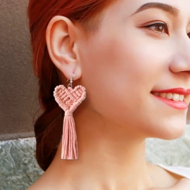 挂饰挂件;耳环;耳钉