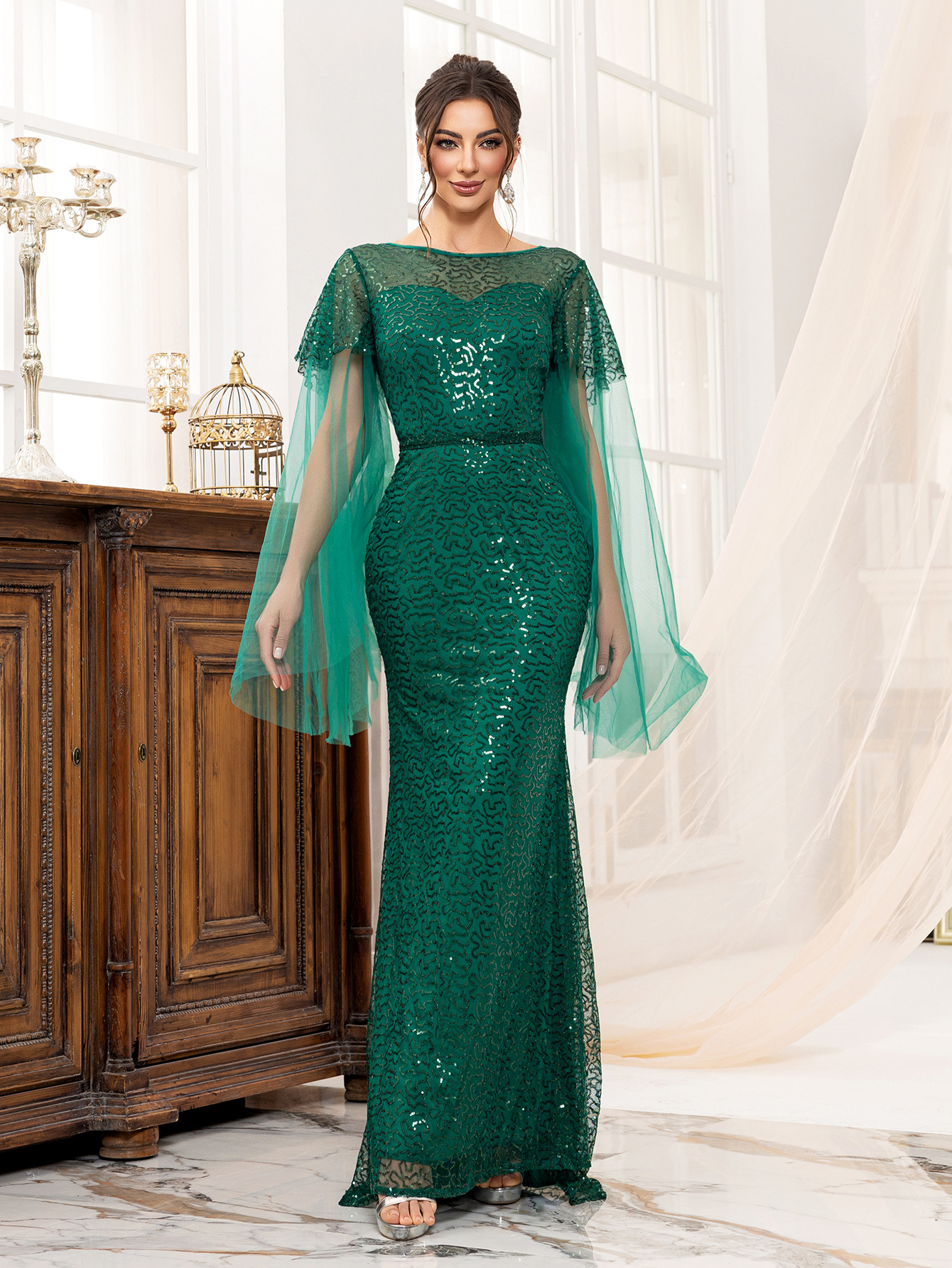 Comercio exterior transfronterizo europeo y americano halter verde mujer manga larga cuello de barco banquete lentejuelas cola de pez vestido de noche largo
