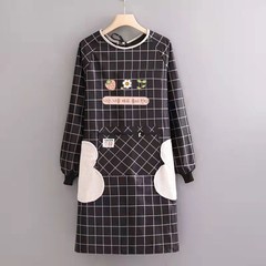 Kitchen Waterproof and Oil-Proof Apron Washable Hand Covering Coat Zipper Large Pouch Workwear Kitchen Home Use Cooking Waist Apron for Women