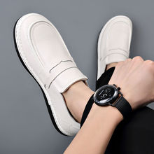 北疆狼男士新款小白鞋套脚防滑正品真皮牛皮皮鞋时尚百搭男鞋驾车