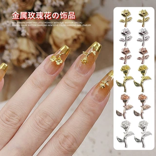 批发小红书金属玫瑰花美甲饰品合金立体金银色小花穿戴指甲钻装饰