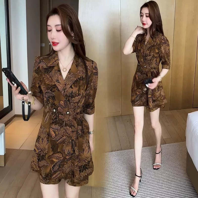 Иностранный минус возраст тонкий костюм женский 2025 новый летний топ для талии с высокой талией шорты с высокой талией