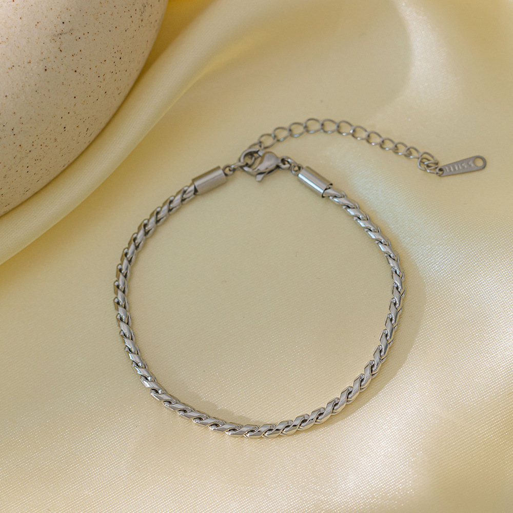 Pulsera de Acero de Titanio de Dongguan, Estilo Europeo y Americano, Diseño de Doble Cadena con Cuchillas, Exagerada, Hip-Hop, para Otoño e Invierno, No se Destiñe, para Mujer