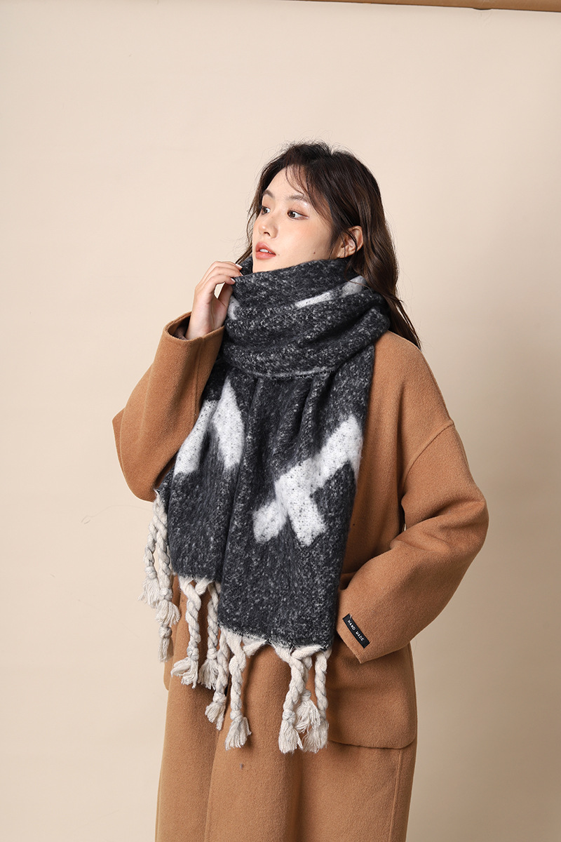 New Korean Women's Winter Grey Haircoat Thick Warm and Cold proof Couple's Shawl High End Scarf_voghion.com