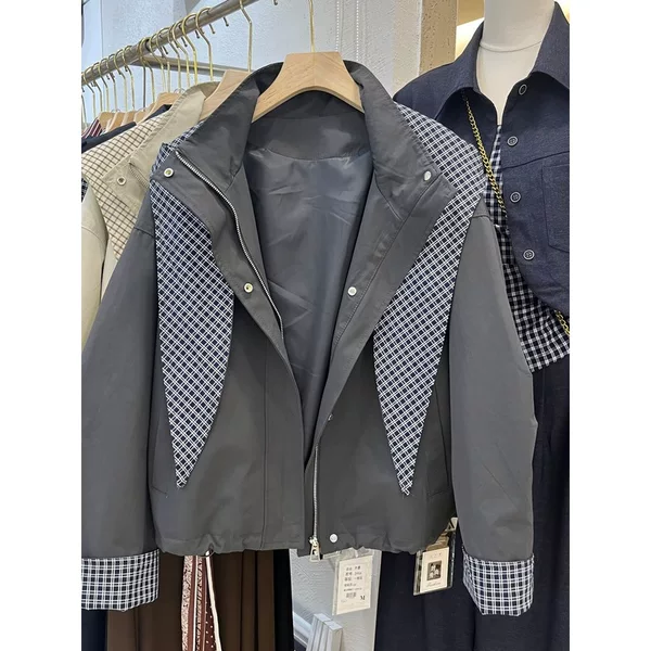 2025 Autumn New Korean Fashion Versatile Loose Slimming Plaid Patchwork Hooded Short Windbreaker Jacket for Women