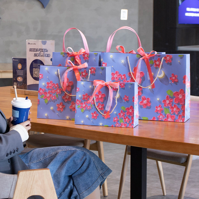 Moda ins estilo mano regalo bolsa de embalaje bolsa de regalo de negocios bolsa de dulces de boda bolsa de ropa bolsa de compras