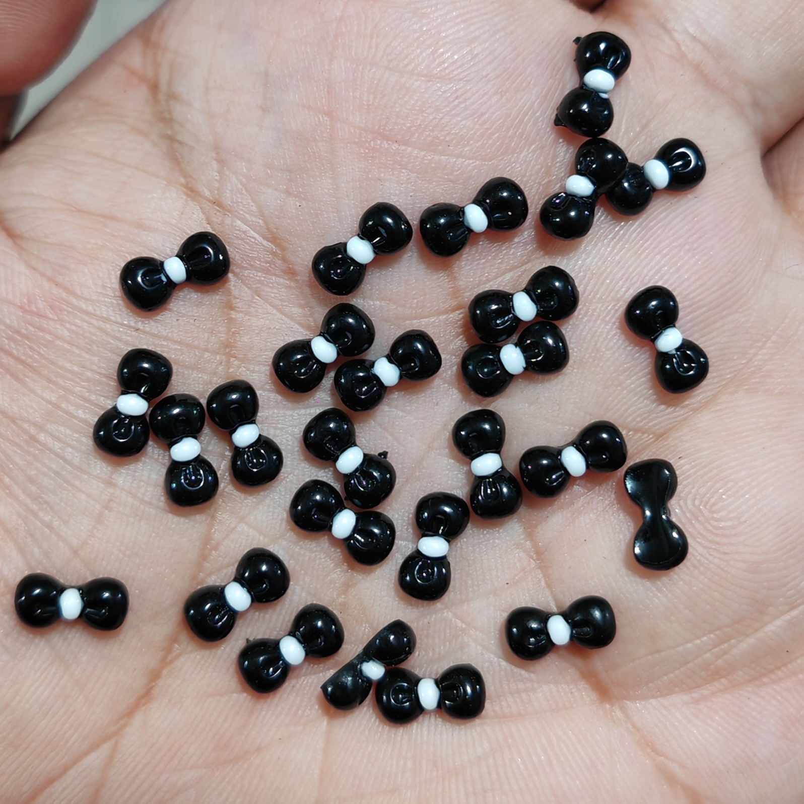 Hot black kitty series nail art bowknot resina joyería verano dulce pajarita accesorios para uñas