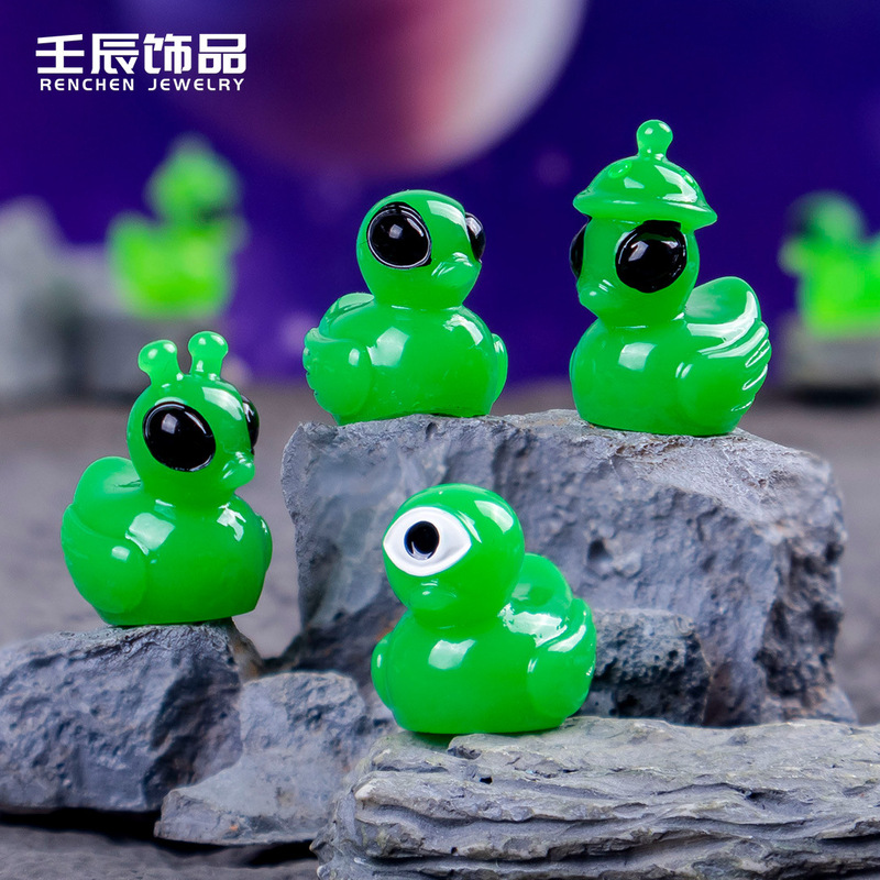 Creative Ornaments Alien Duck Mini Animal DIY Resin Crafts Small Accessories Desktop Car Decoration