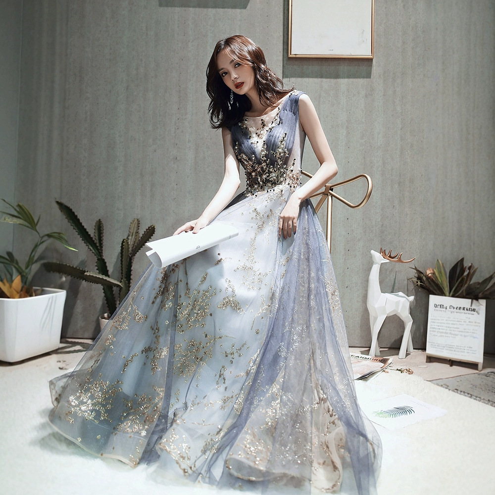 Evening Dress, High-End Light Luxury Heavy-Duty Dress, 2026 New Model, Banquet Annual Meeting Host, Elegant and Graceful Long Dress