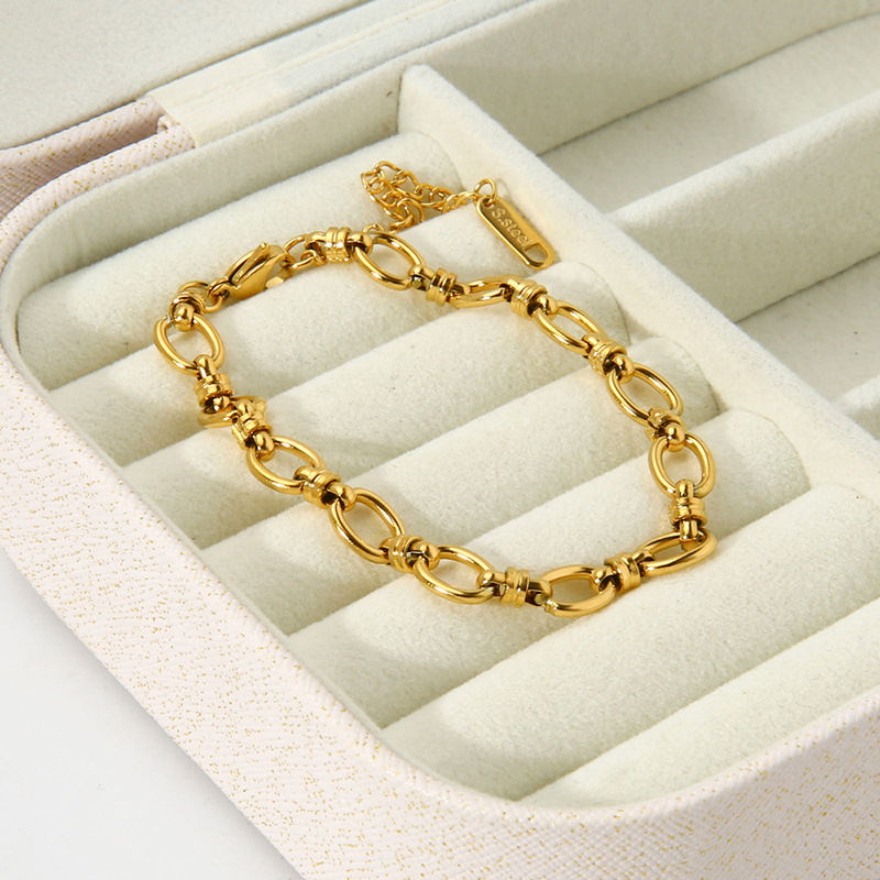Women's Gender Simple Style Solid Color 304 Stainless Steel 18K Gold Plated Bracelets