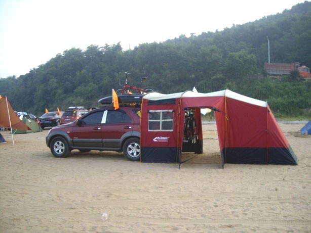 Ready-Made Outdoor Camping Style Tent, Camper Tail Tent, Two Rooms and One Living Room, Double-Layer Cotton Suv Car-Mounted Portable Tunnel Tent
