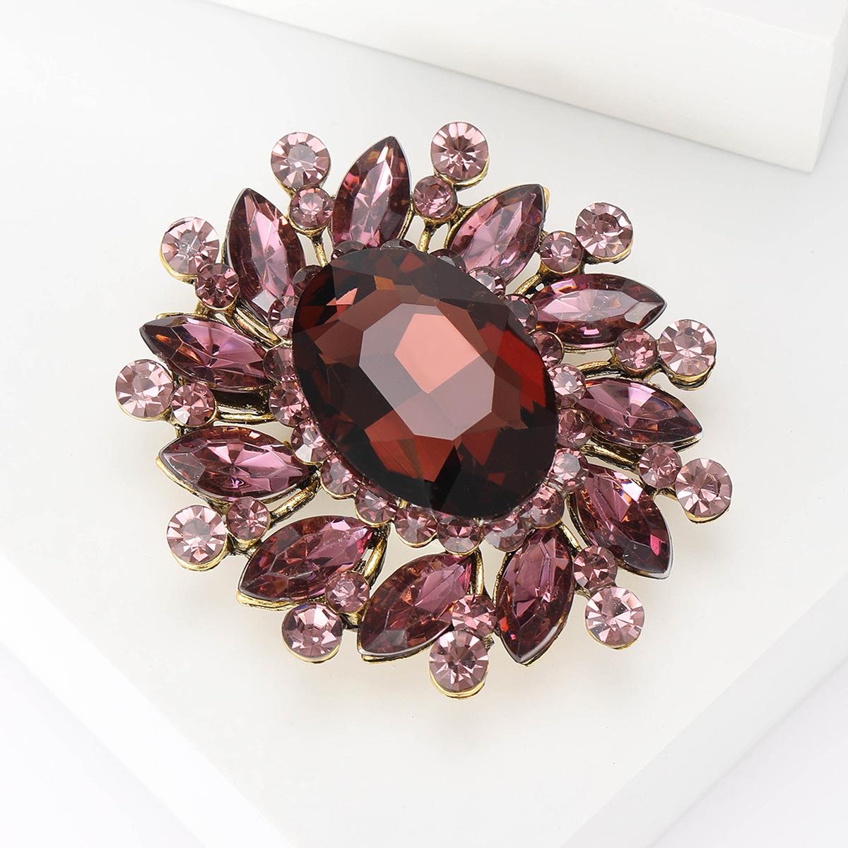 30g Weight Glass Inlay Material Brooches Classification Holiday Occasion Alloy Material Flower Pattern Women's Gender Inlay Design Simple Style Style Simple Style Pin Flower Alloy Inlay Glass Women's Brooches 19