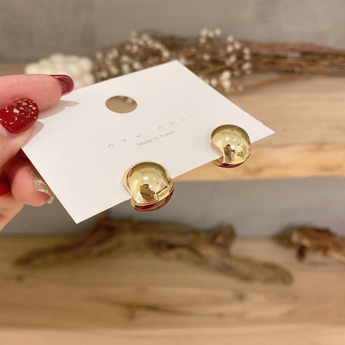 Red Bean Earrings for Women, Vintage Hong Kong Style, High-end Red Small Stud Earrings, Wearable on Both Sides, Unique Design, Silver Earrings