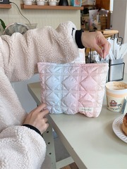 311181 韓國2023新款雲朵泡泡褶皺單肩斜挎腋下包托特通勤手提包