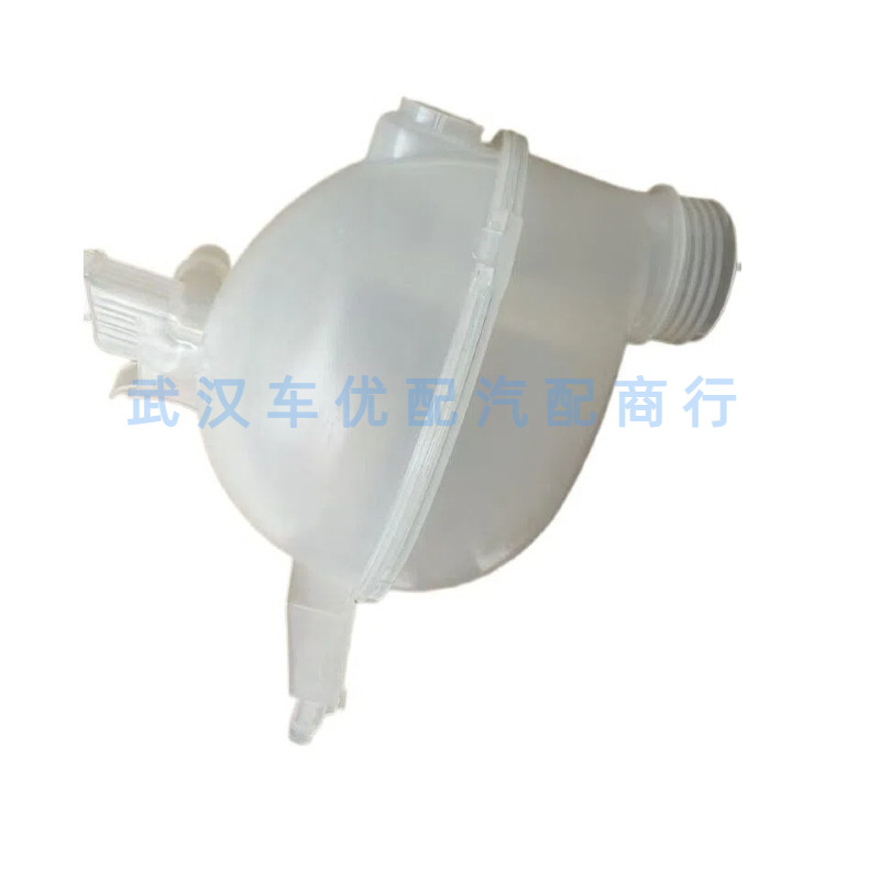 9821049380 Car Water Bottle Suitable for Peugeot P24 Fiat Opel Auxiliary Water Bottle Coolant Water Bottle in Stock