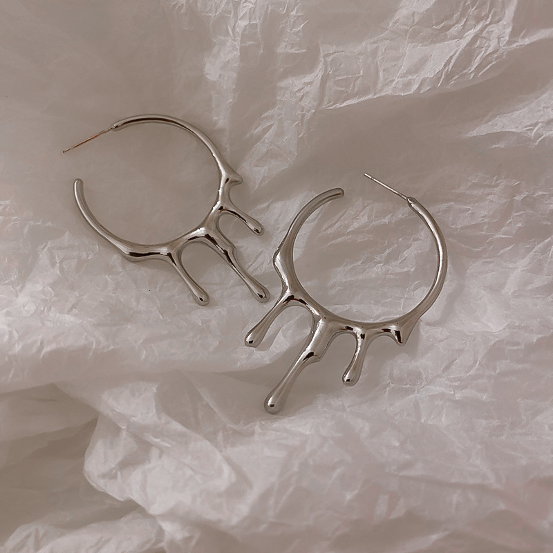 1 Pair Quantity Daily Occasion Alloy Material 1 Pair Fashion Solid Color Plating Alloy Silver Plated Earrings