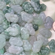 抖音货源天然缅甸翡翠 貔貅翡翠吊坠饰品批发