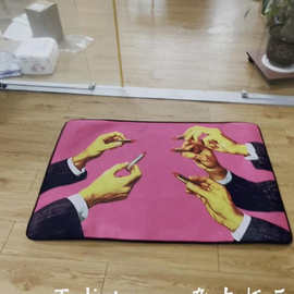 意大利创意厕所杂志印花地垫欧美艺术个性装饰地毯防滑进门垫脚垫