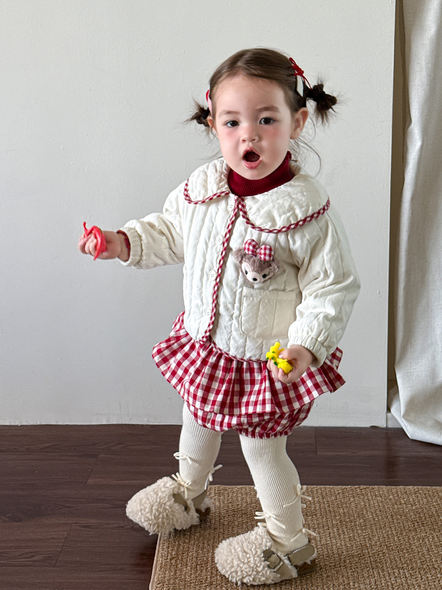 Sugar Pear ropa infantil ropa de algodón de niñas otoño y invierno 2025 nuevo estilo extranjero super hermoso ropa de algodón infantil de un año de ropa de bebé