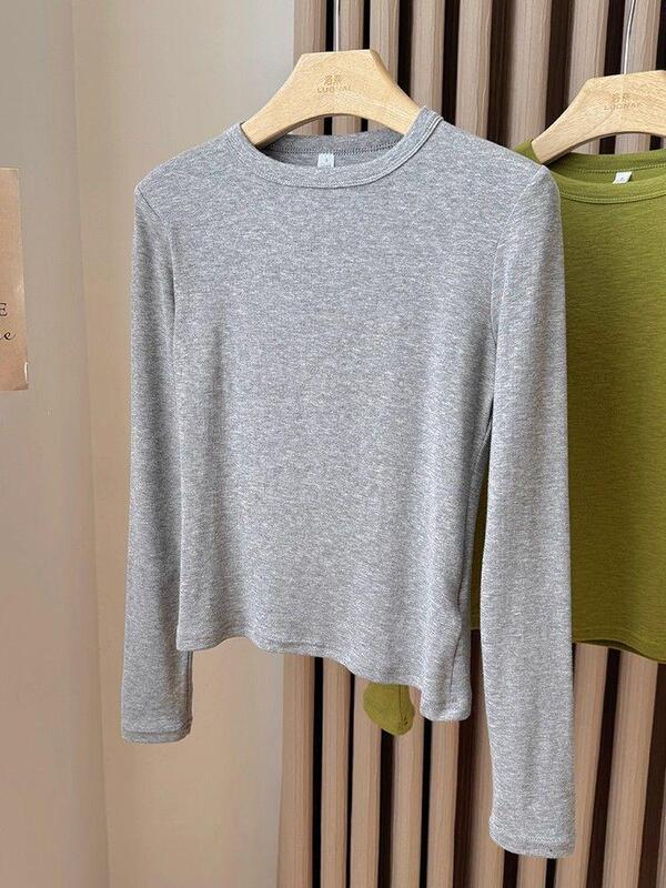 Beautiful gray round-neck, regular-shoulder, long-sleeve women's t-shirt for spring and autumn, slim-fit, age-reducing base shirt top Beautiful gray round-neck, regular-shoulder, long-sleeve women's t-shirt for spring and autumn, slim-fit, age-reducing base shirt top