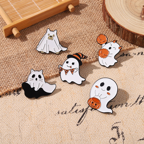 European and American Cartoon Ornaments Halloween Cute Ghost Pumpkin Lantern Shape Paint Alloy Badge Brooch Wholesale