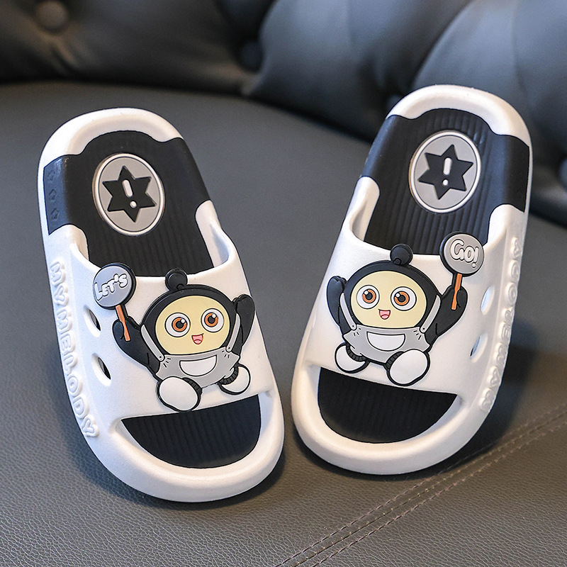 Egg party children's slippers new cute cartoon boys and girls indoor home bath non-slip baby summer Egg party children's slippers new cute cartoon boys and girls indoor home bath non-slip baby summer