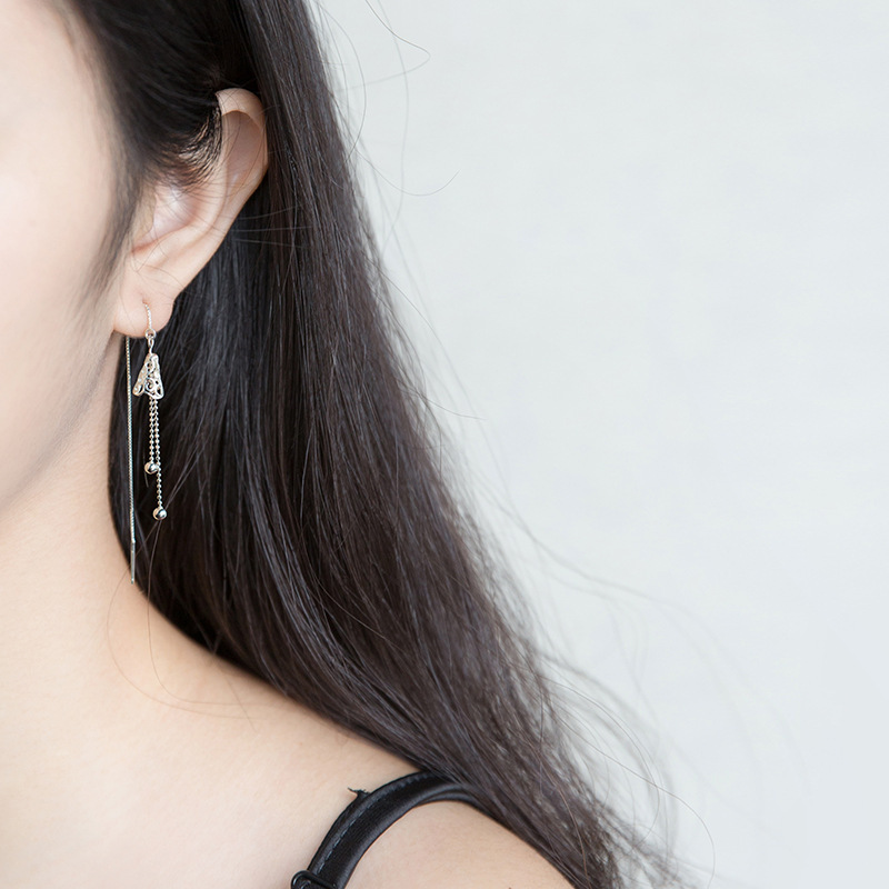 S925 línea de orejas de plata estilo coreano línea de orejas de campana de estilo japonés y coreano línea de orejas de campana hueca de estilo largo pendientes de bordas E5237