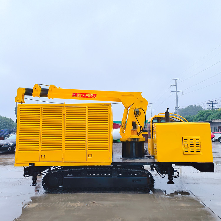 自卸履带车随车吊 光伏板吊装运输链条车 戈壁沙漠全地形吊运机